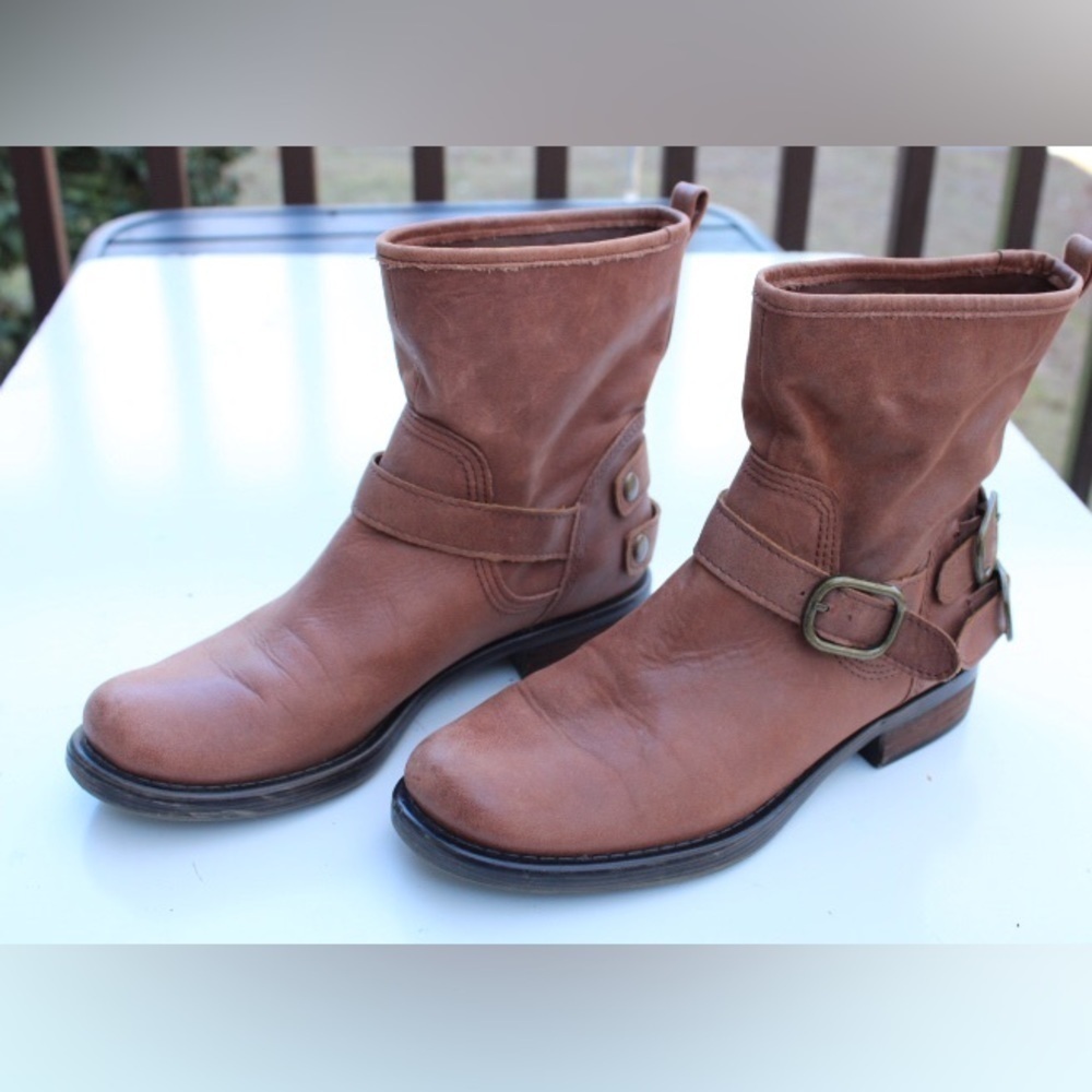 Lucky Brand Norton boots